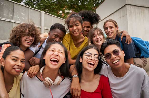 Coisas que jovem pode conseguir de graça